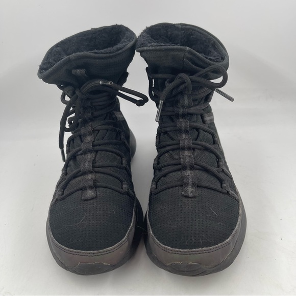 Nike Big Kid’s Roshe One FB Yeezy Black Reflective Winterized Shoes - Size 7 Y - Picture 3 of 11